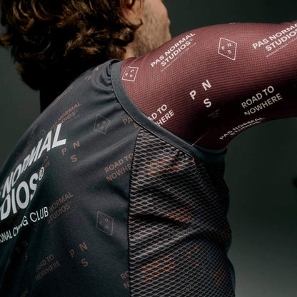 Pas Normal Studios - Mechanism Stow Away Gilet - Black Contrast